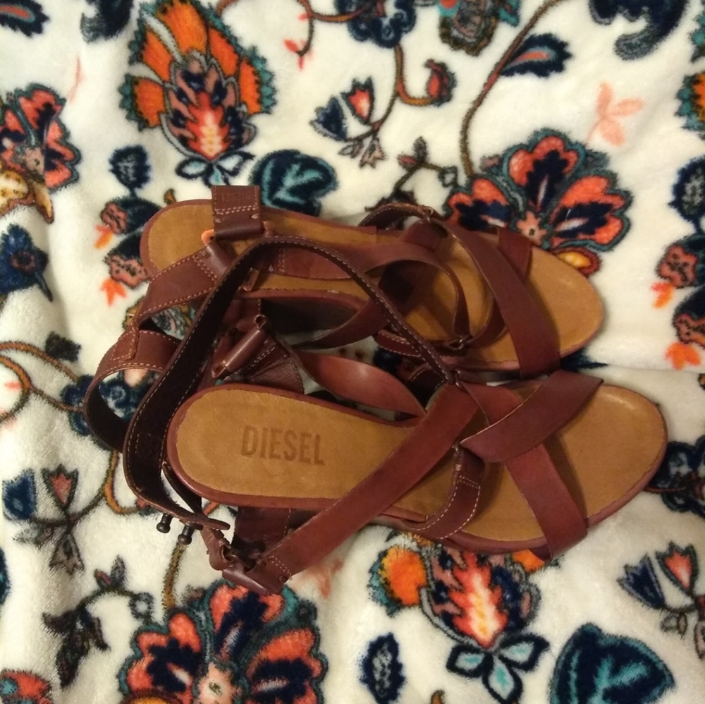 Platform Wedge Sandals - Picture 3 of 7